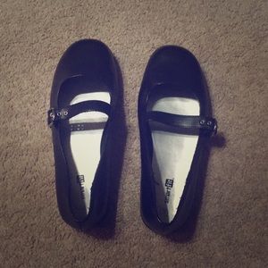 2/$15 Smart fit girls 6 dress shoes